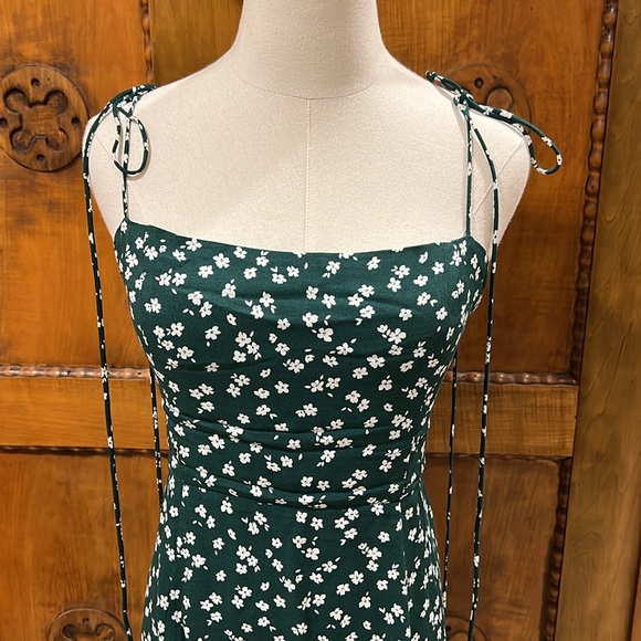 Reformation green Presley minidress - Picture 3 of 12